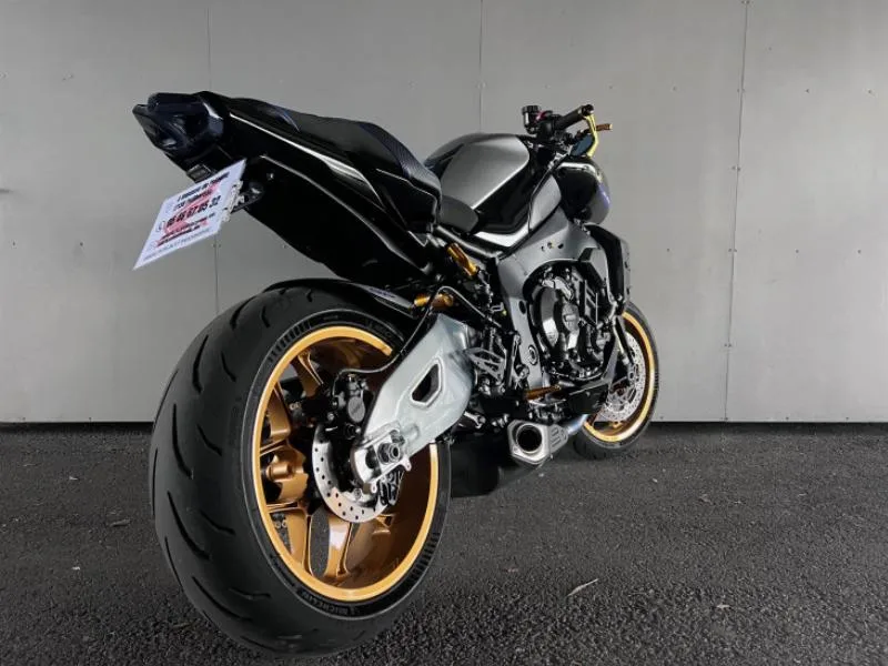 MT10 SP