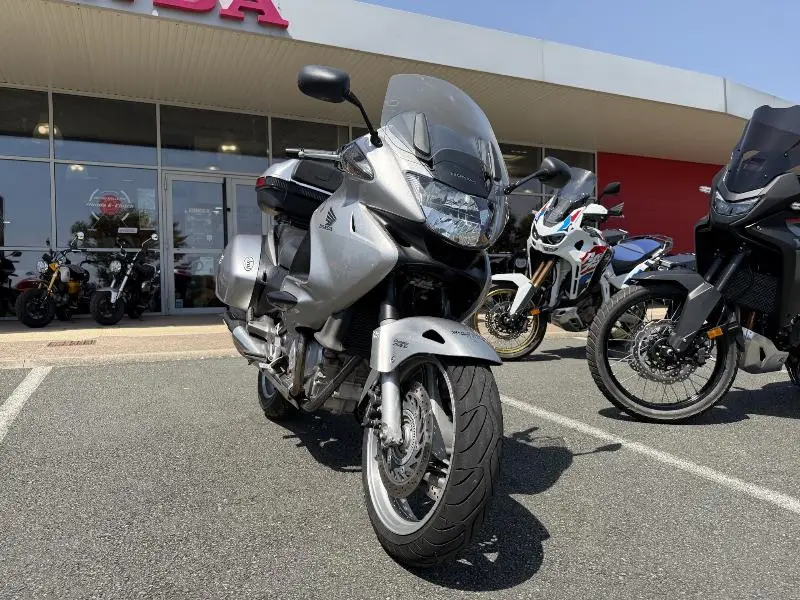 NT DEAUVILLE 700