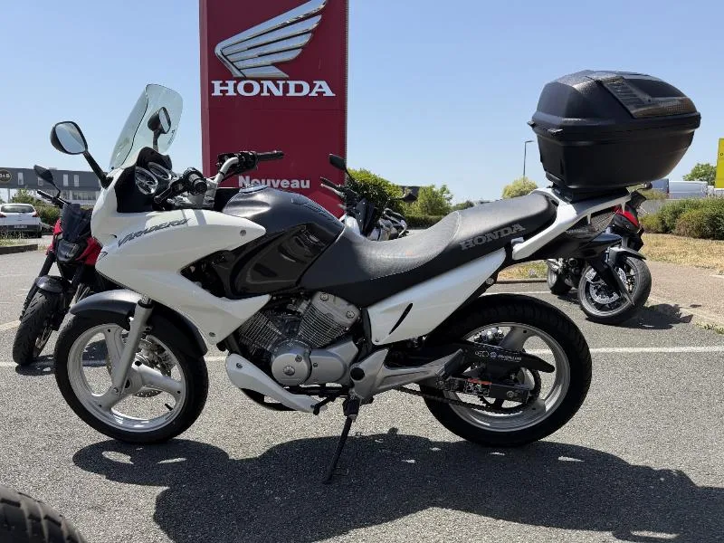 VARADERO 125