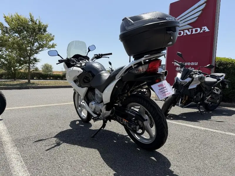 VARADERO 125