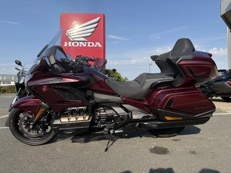GL 1800 GOLDWING TOURING DCT