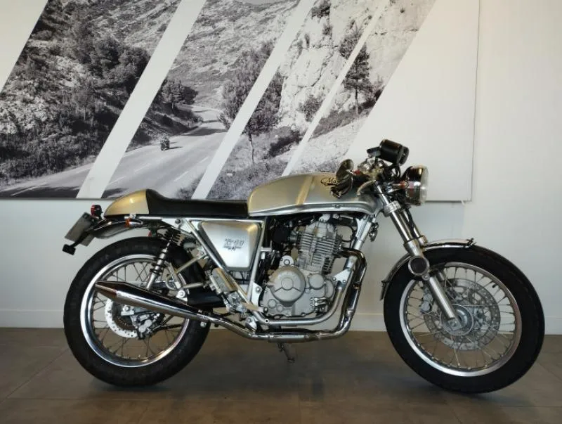 TT40 CAFE RACER 400