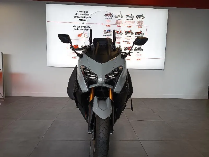 XP TMAX 560 TECH MAX