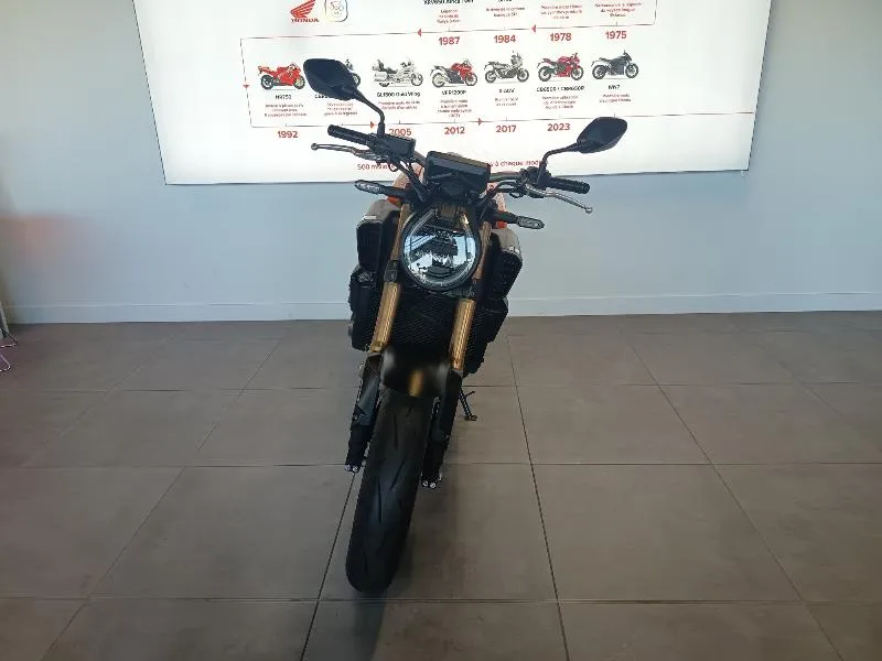 CB 650 R