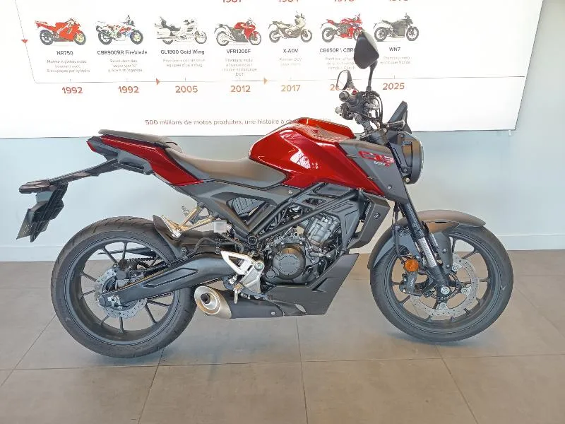 CB 125  R