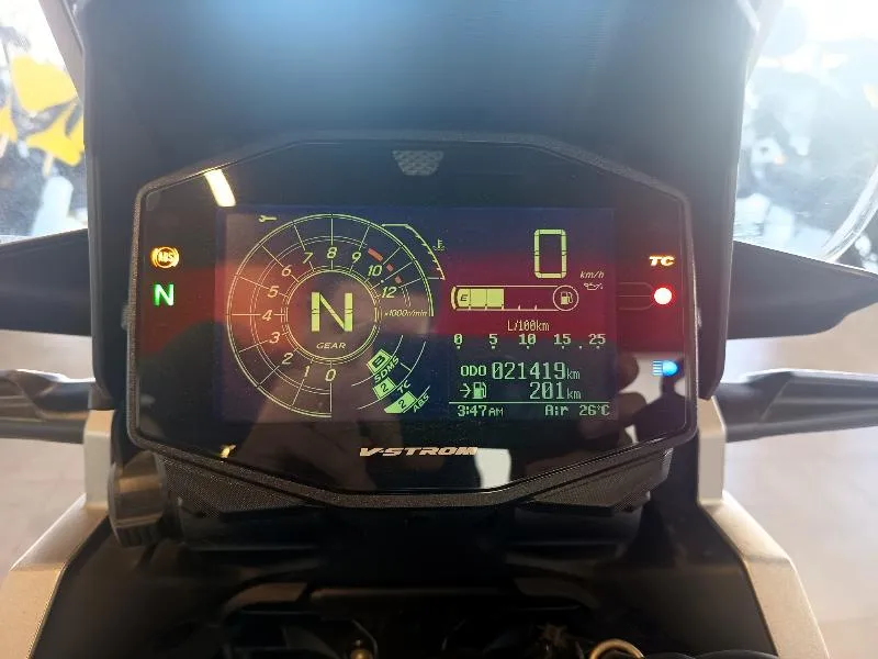 DL VSTROM 1050XT