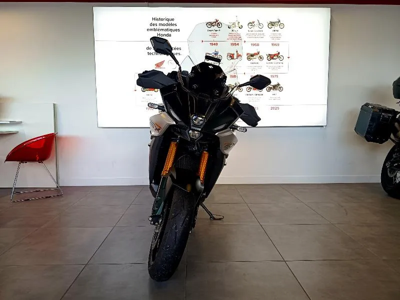 GSXS 1000 GX