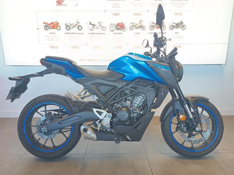 CB 125  R