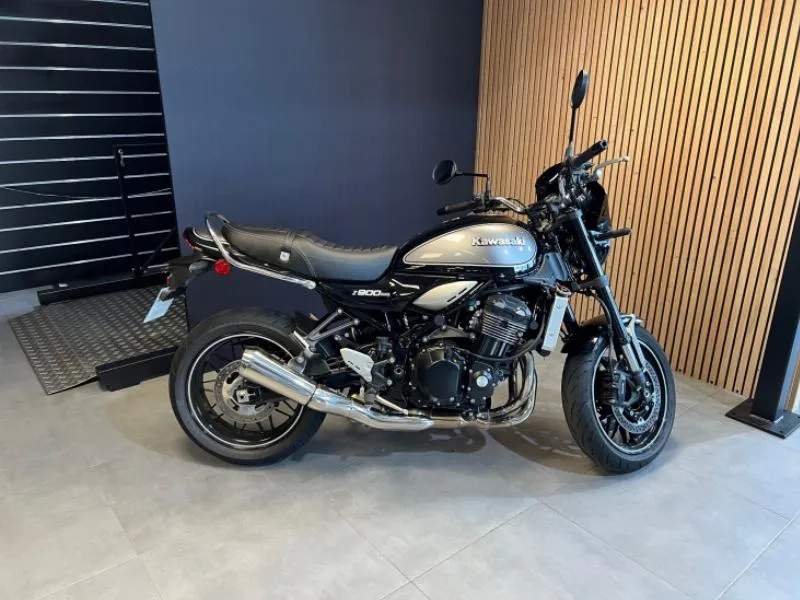 Z900RS