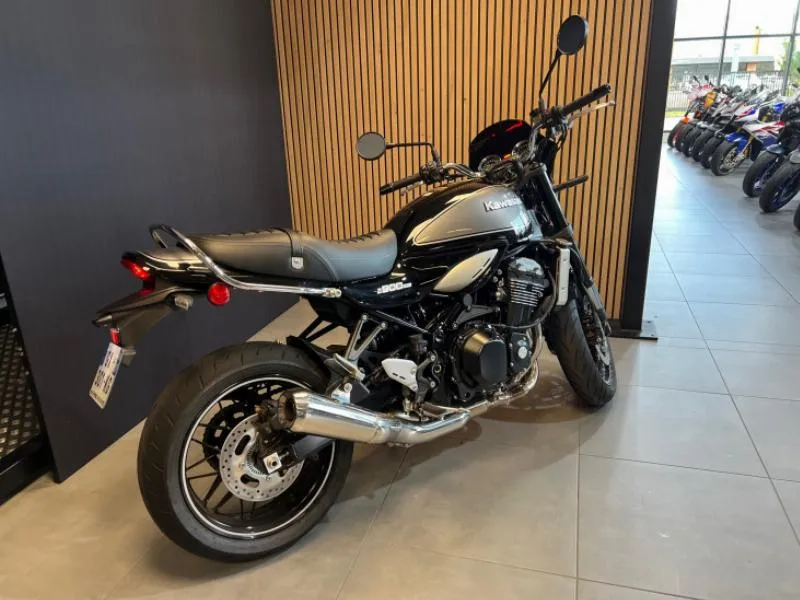 Z900RS