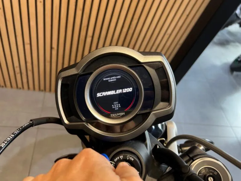 SCRAMBLER 1200 XE