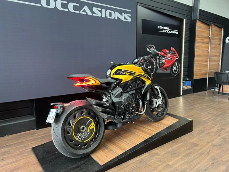 BRUTALE 800 RR