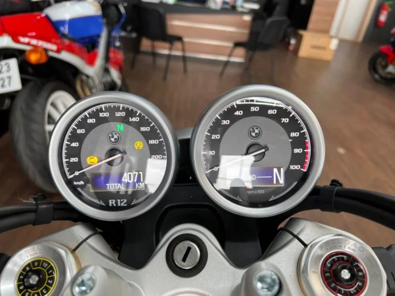 R1200 nineT