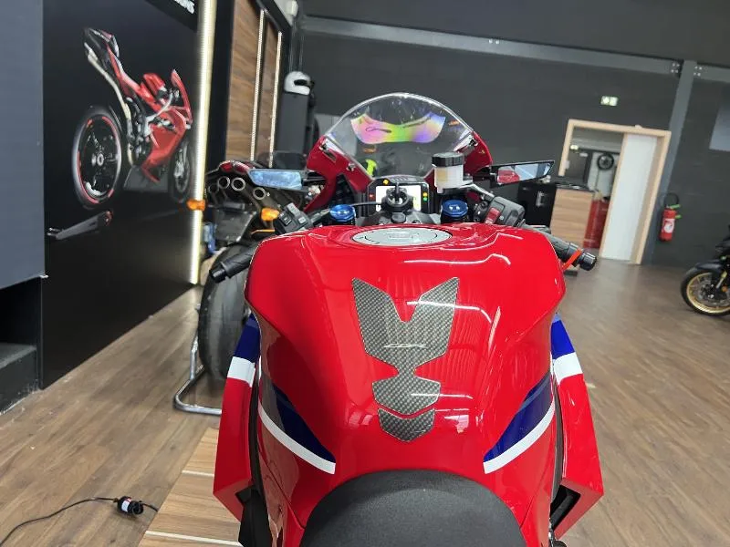 CBR 600 RR