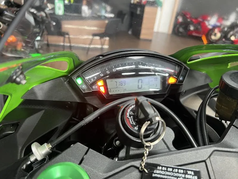 ZX10R