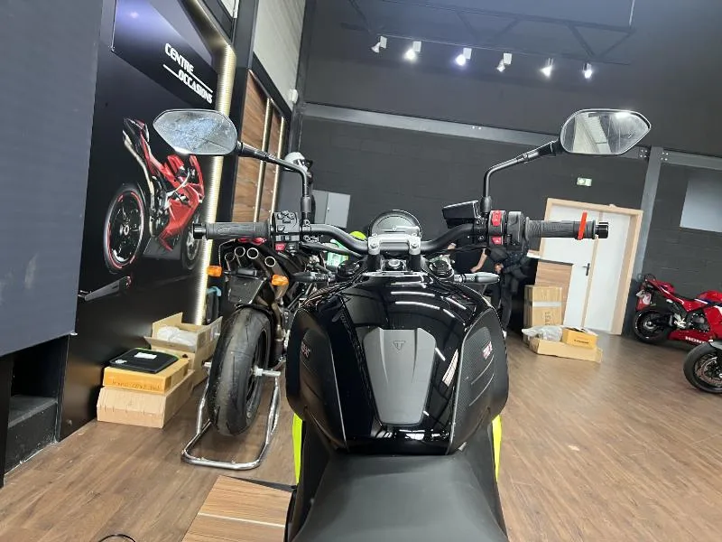 TRIDENT 660