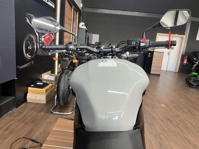 CB 500 F