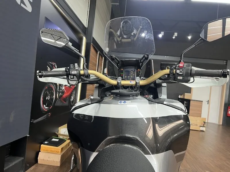 CRF 1000 AFRICA TWIN ADVENTURE SPORTS