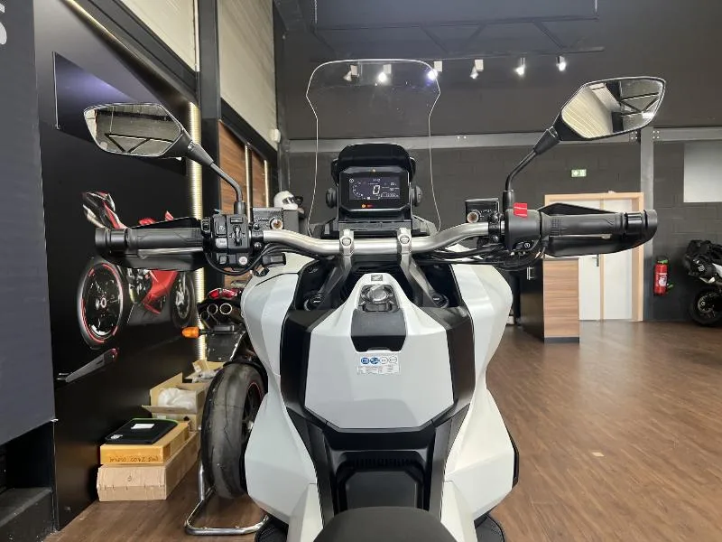 ADV 350