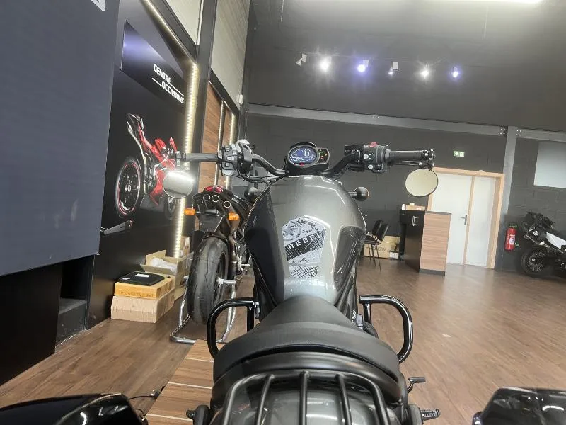 CMX 1100 REBEL