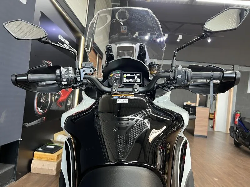 VERSYS 1100 SE