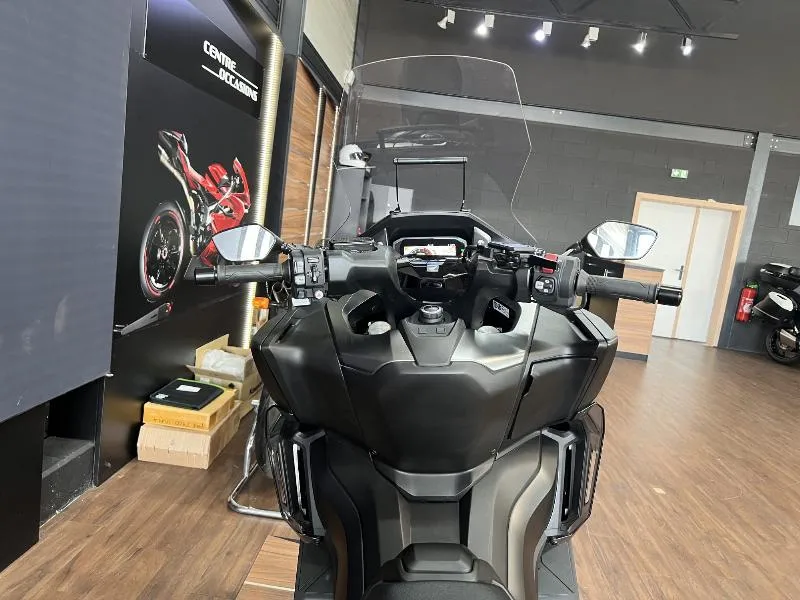 NSS FORZA 750