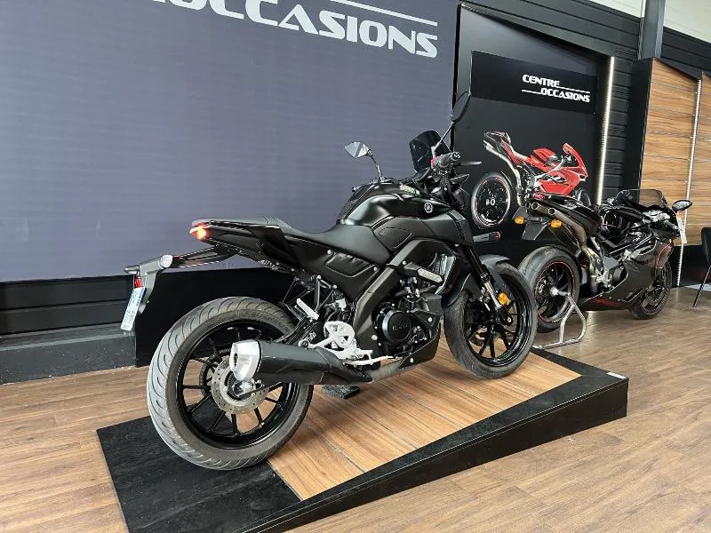MT125 ABS