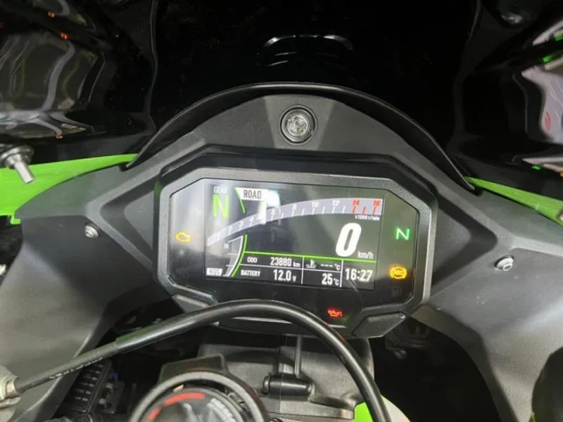 ZX10R