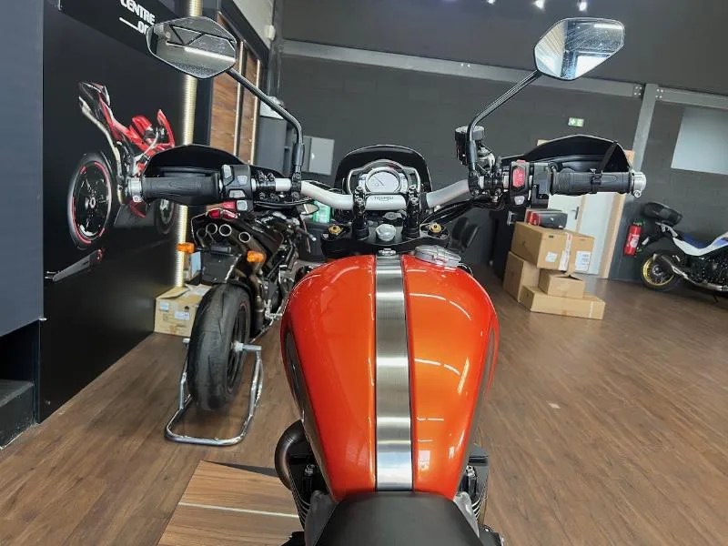 SCRAMBLER 1200 XE