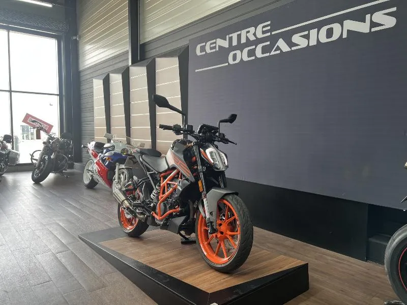 125 DUKE ABS