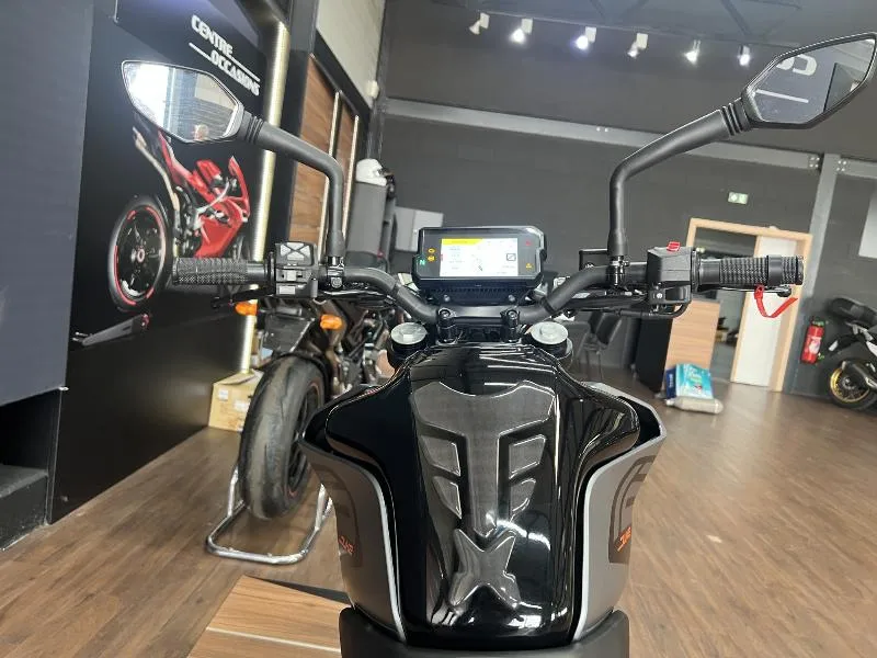 125 DUKE ABS