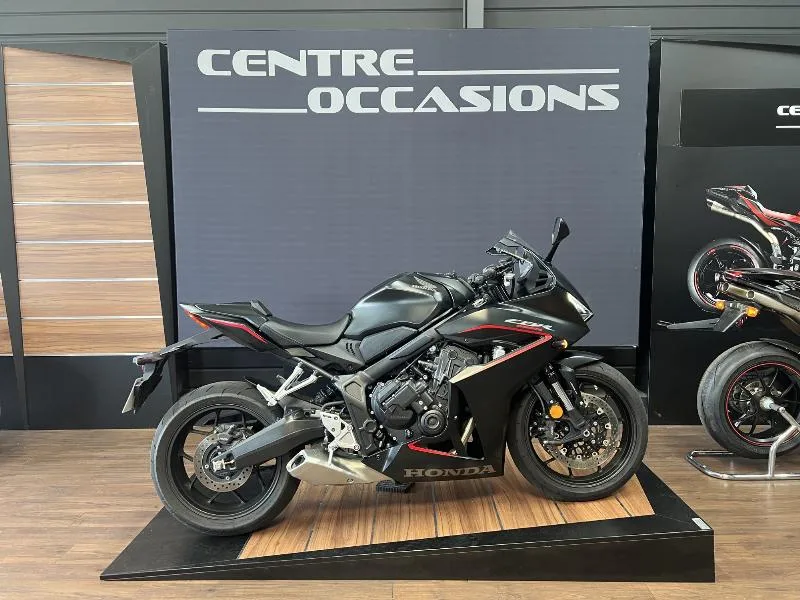 CBR 650  R 2024
