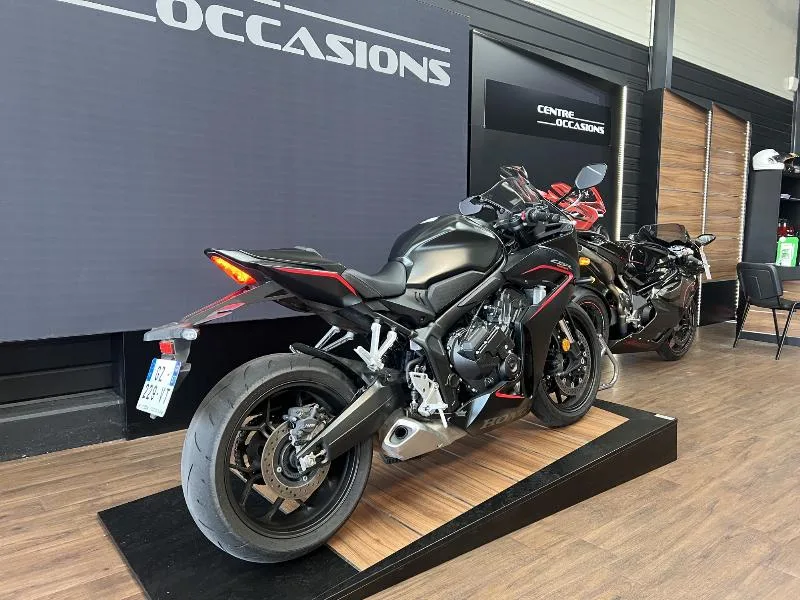 CBR 650  R