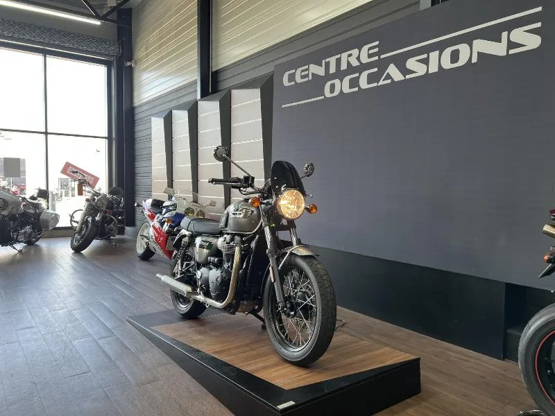 Bonneville T100