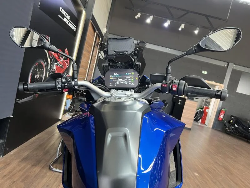 F 900 XR