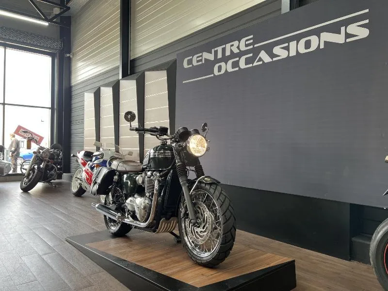 BONNEVILLE T120