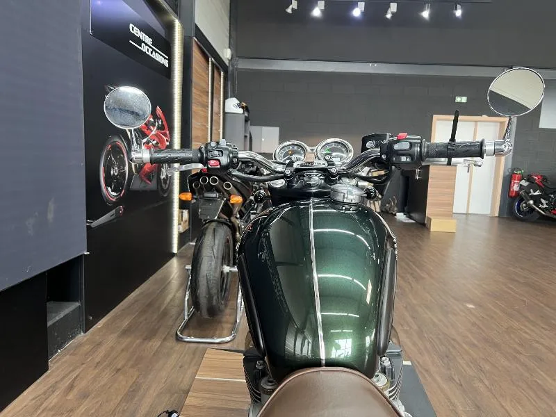 BONNEVILLE T120