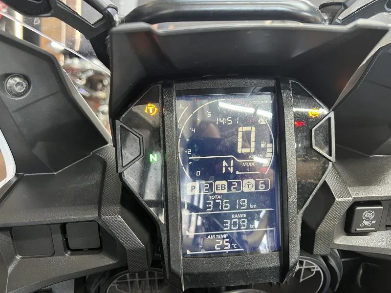 CRF 1000 AFRICA TWIN ADVENTURE SPORTS