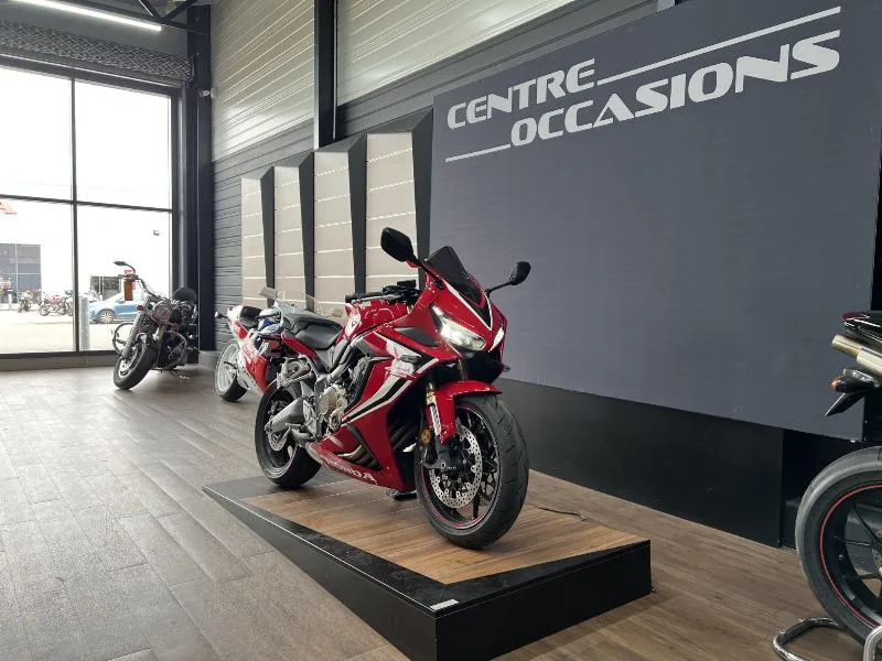 CBR 650  R