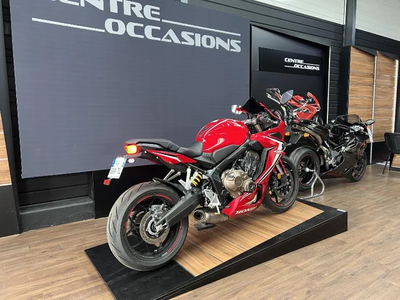 CBR 650  R
