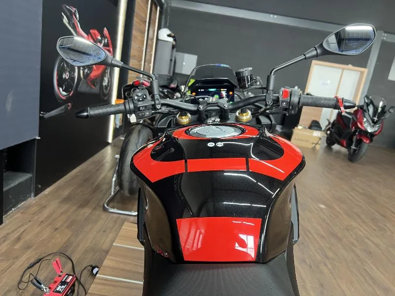 TUONO 1100 V4 FACTORY