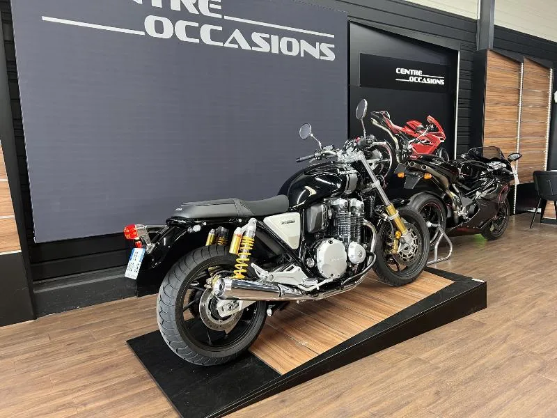 CB 1100 RS
