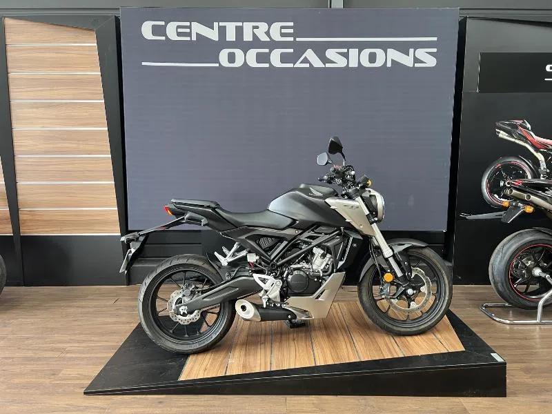 CB 125  R