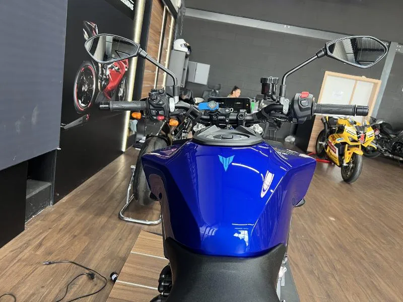 MT09