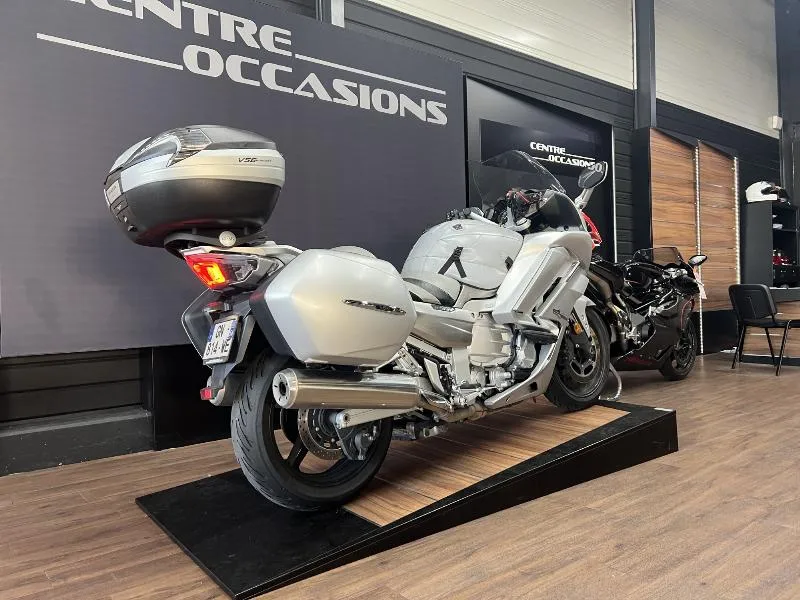 FJR 1300 AS