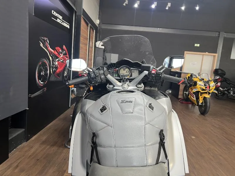 FJR 1300 AS