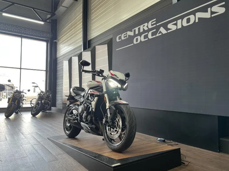 STREET TRIPLE 660 S A2