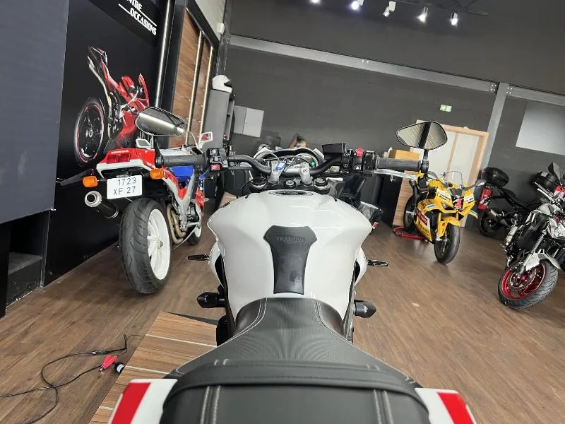 STREET TRIPLE 660 S A2