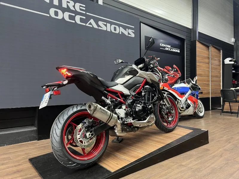 Z 900