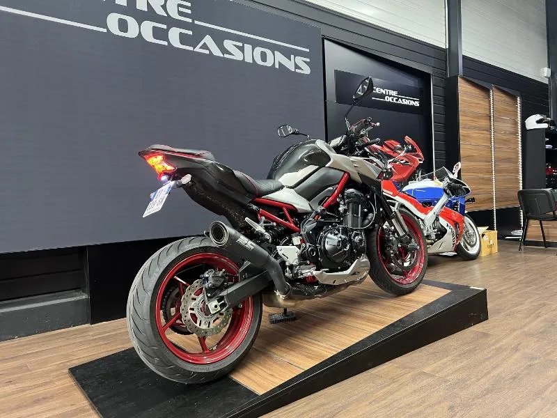 Z 900 E